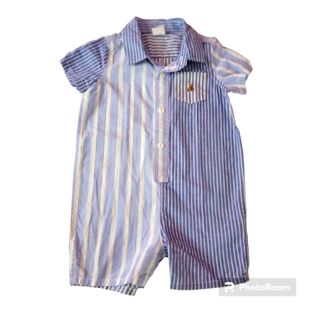Gap baby cotton short sleeve onesie size 6 to 12 mos